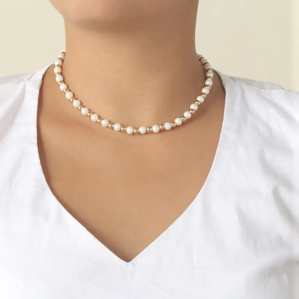 Collar perlado, en baño de oro 24k marca Brazz by Roel