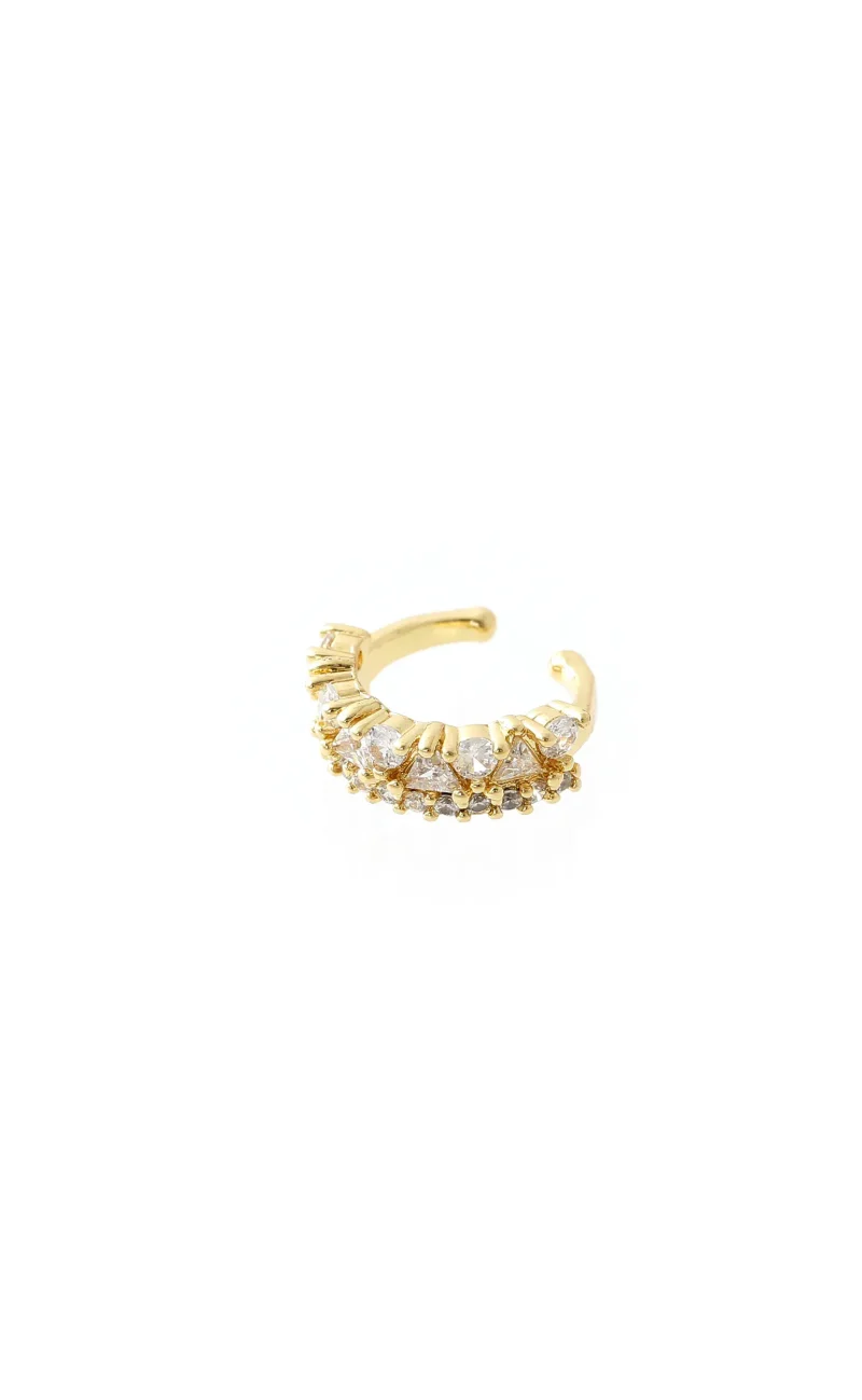 Earcuff dorado, en baño de oro 24k, con Brazz by Roel puedes emprender