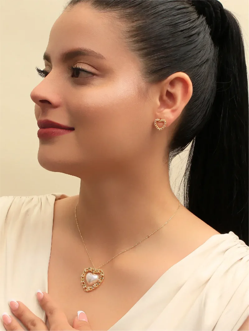 Collar dorado con baño de oro 24k, con Brazz puedes emprender con nuestros precios mayoristas, marca Brazz by Roel