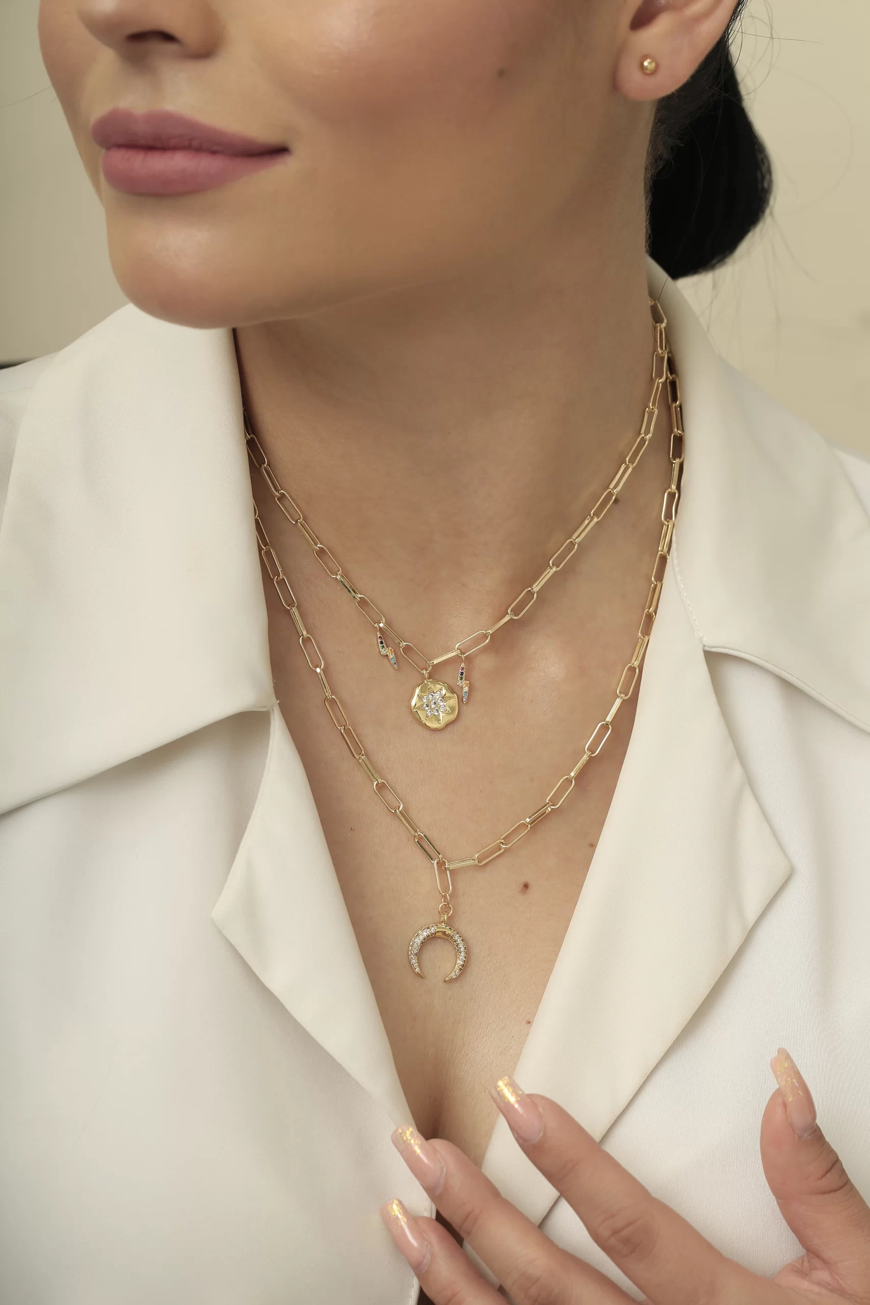 collar dorado, en baño de oro 24k, con Brazz by Roel puedes emprender