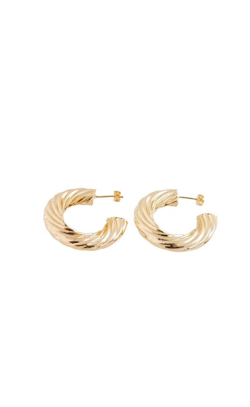 Arete tipo candonga en baño de oro 24 k