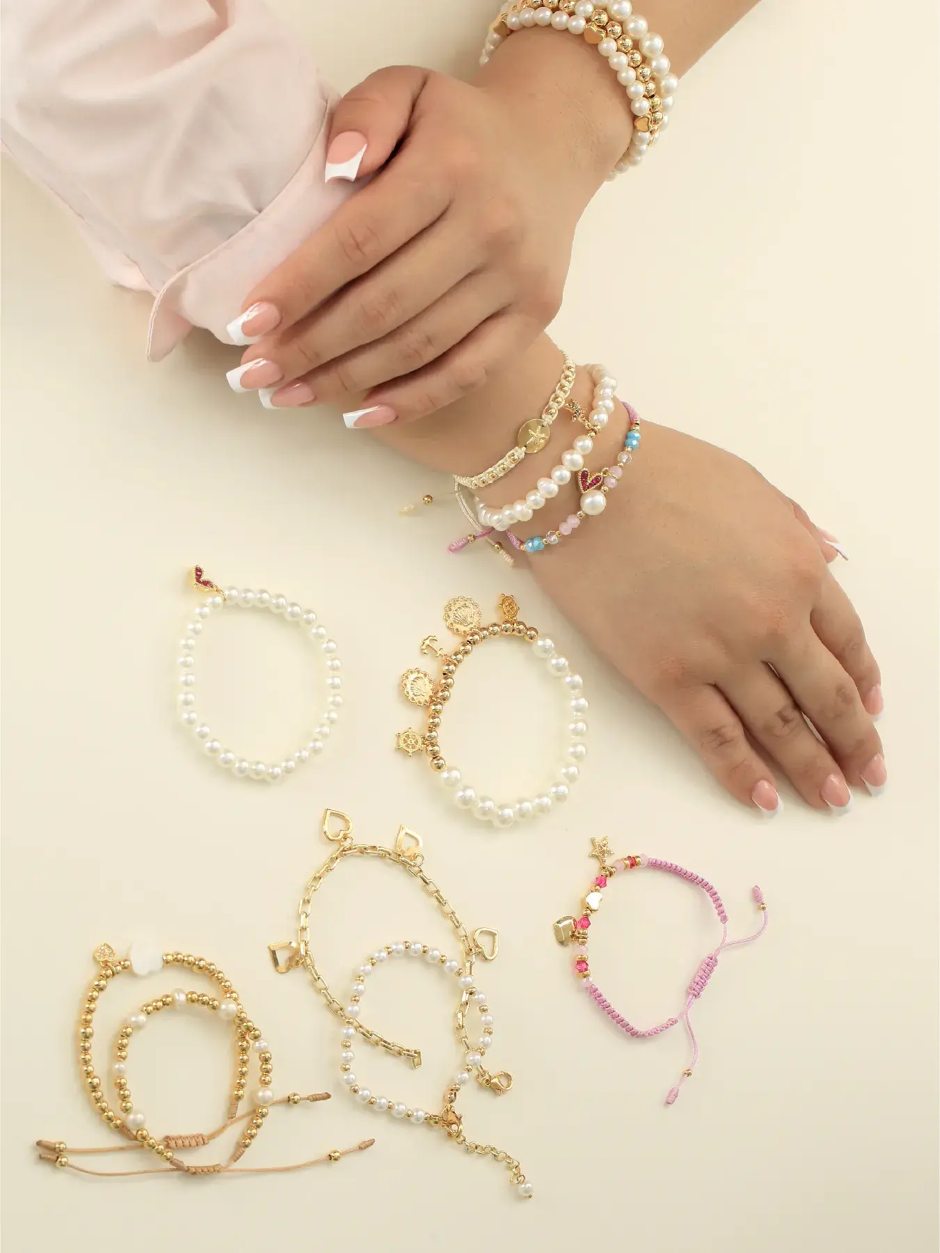 Pulsera dorada, en baño de oro 24k, con Brazz by Roel puedes emprender