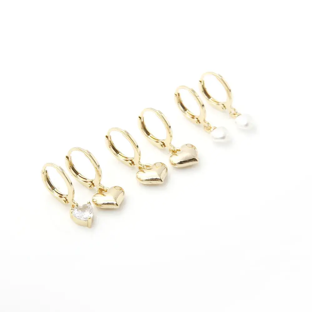 Arete dorado con baño de oro 24k, con Brazz puedes emprender con nuestros precios mayoristas, marca Brazz by Roel