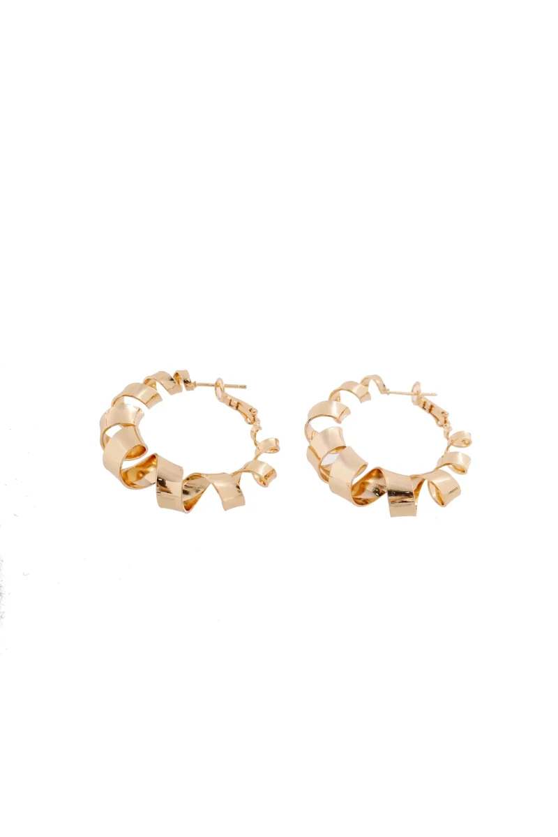 Arete tipo candonga en baño de oro 24 k