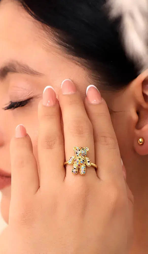 Anillo dorado, en baño de oro 24k marca Brazz by Roel