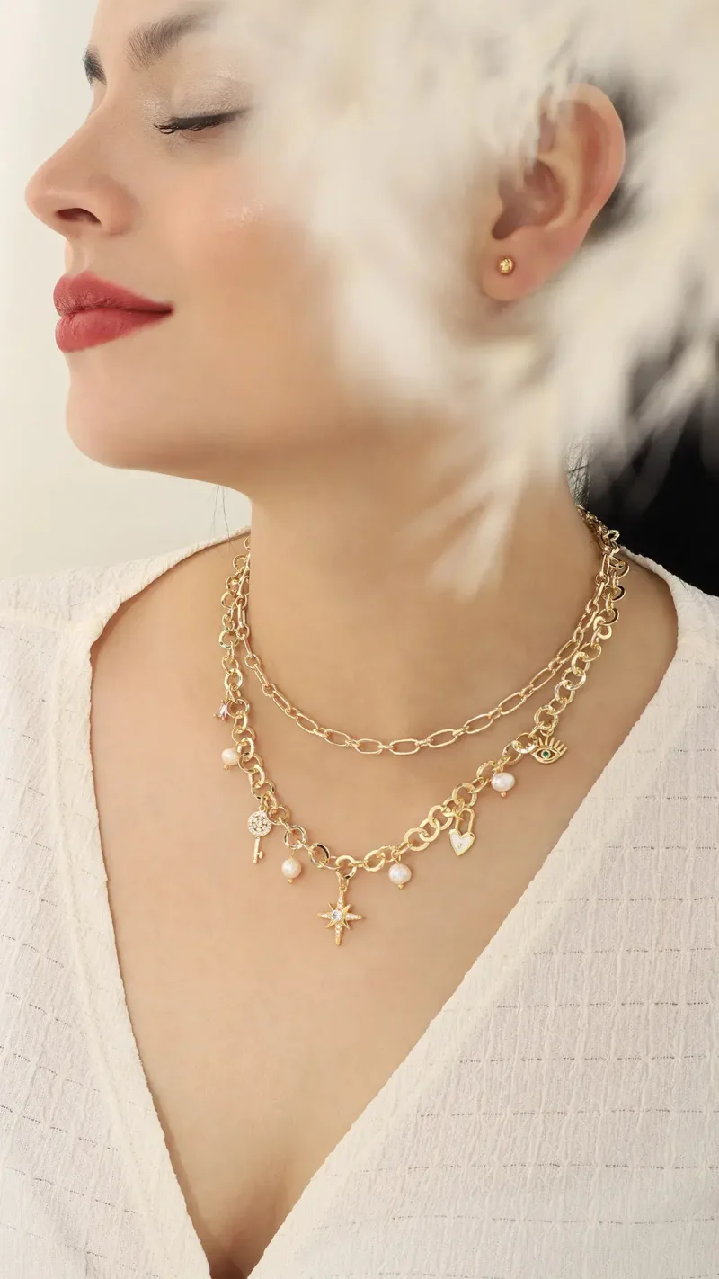 Collar doble dorado, en baño de oro 24k, marca Brazz by Roel