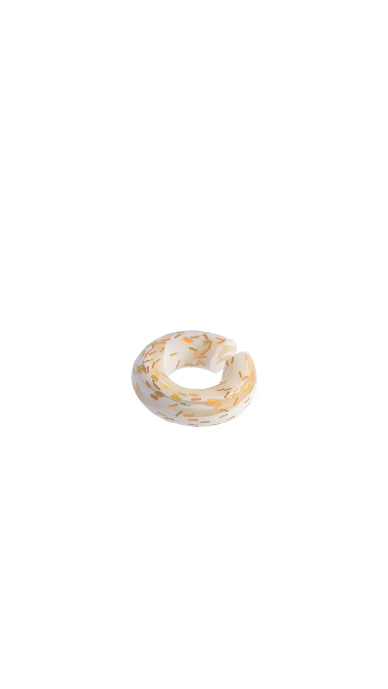 Earcuff Arcilla/ Arcilla. Marca Brazz By Roel.