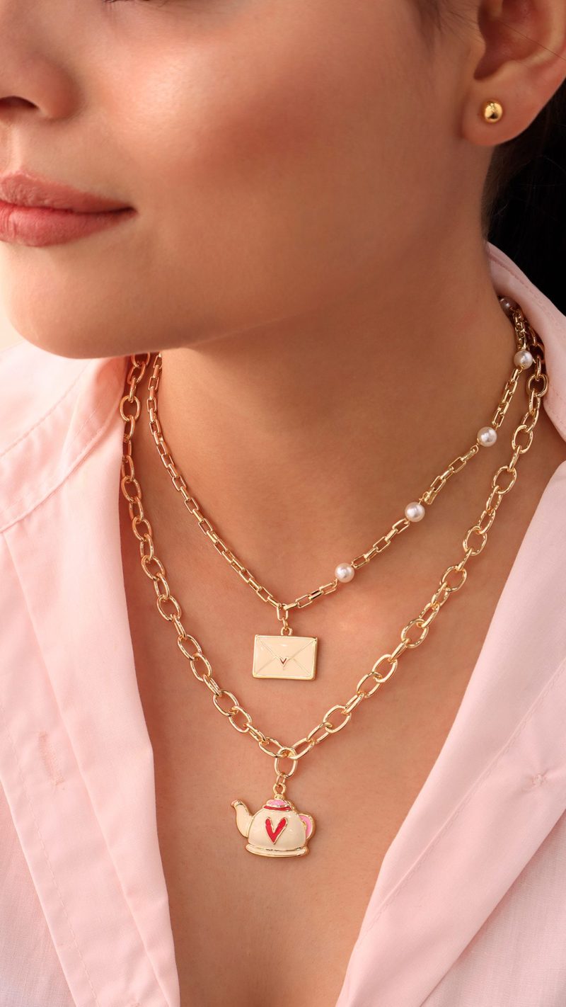 Collar Doble Esmaltado, Baño de Oro 24k. Marca Brazz by Roel 