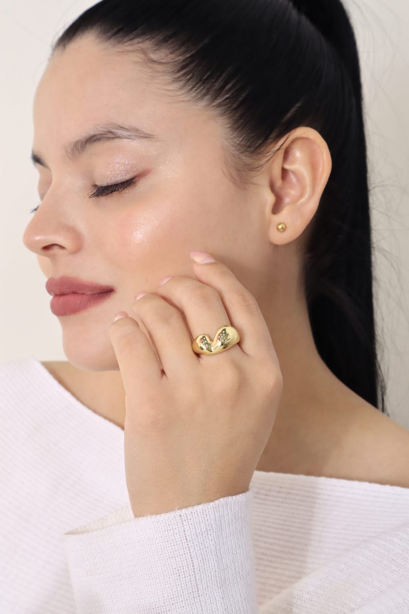 Anillo Dorado, En baño de oro 24k. Marca Brazz By Roel.