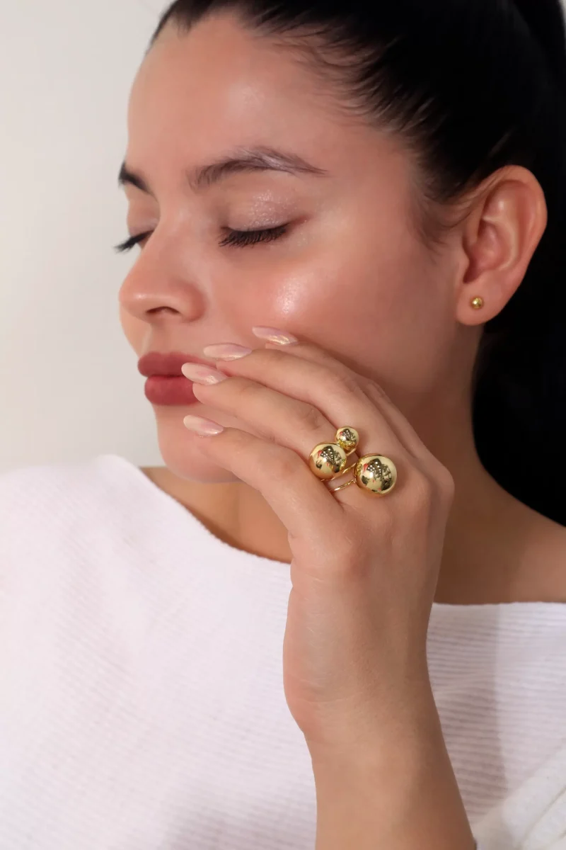 Anillo dorado, en baño de oro 24k marca Brazz by Roel 