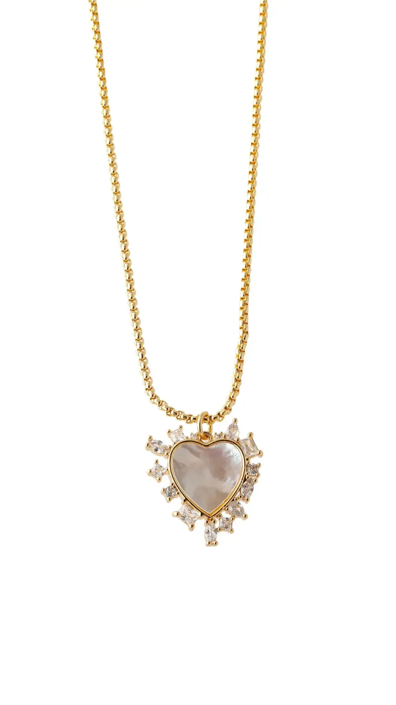 Collar dorado, en baño de oro 24k marca Brazz by Roel