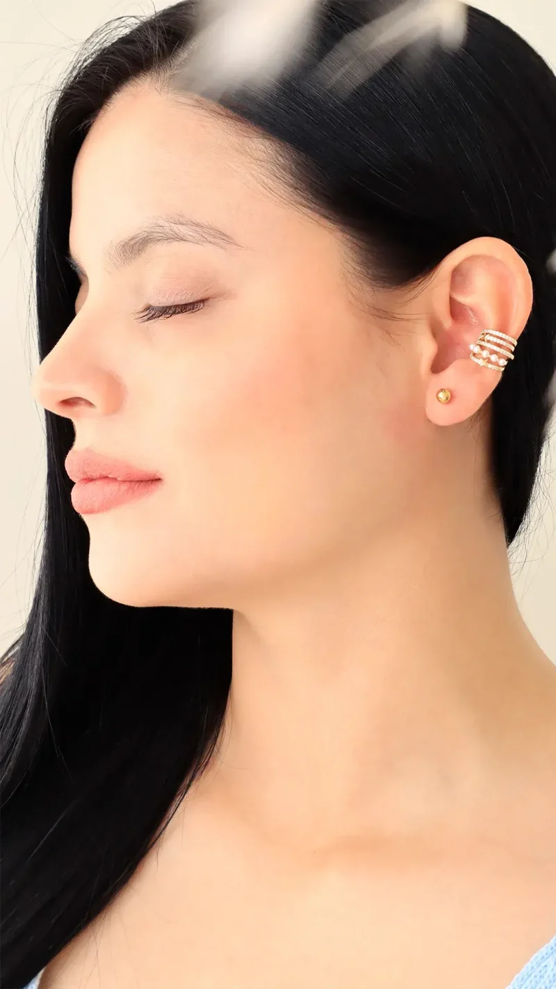 Earcuff dorado,en baño de oro 24k marca Brazz by Roel 