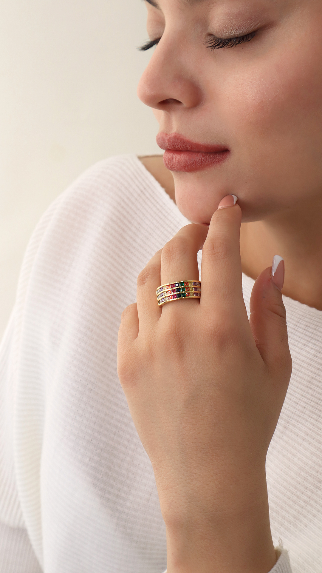 Anillo Reluciente/ En baño de oro 24k. Marca Brazz By Roel.