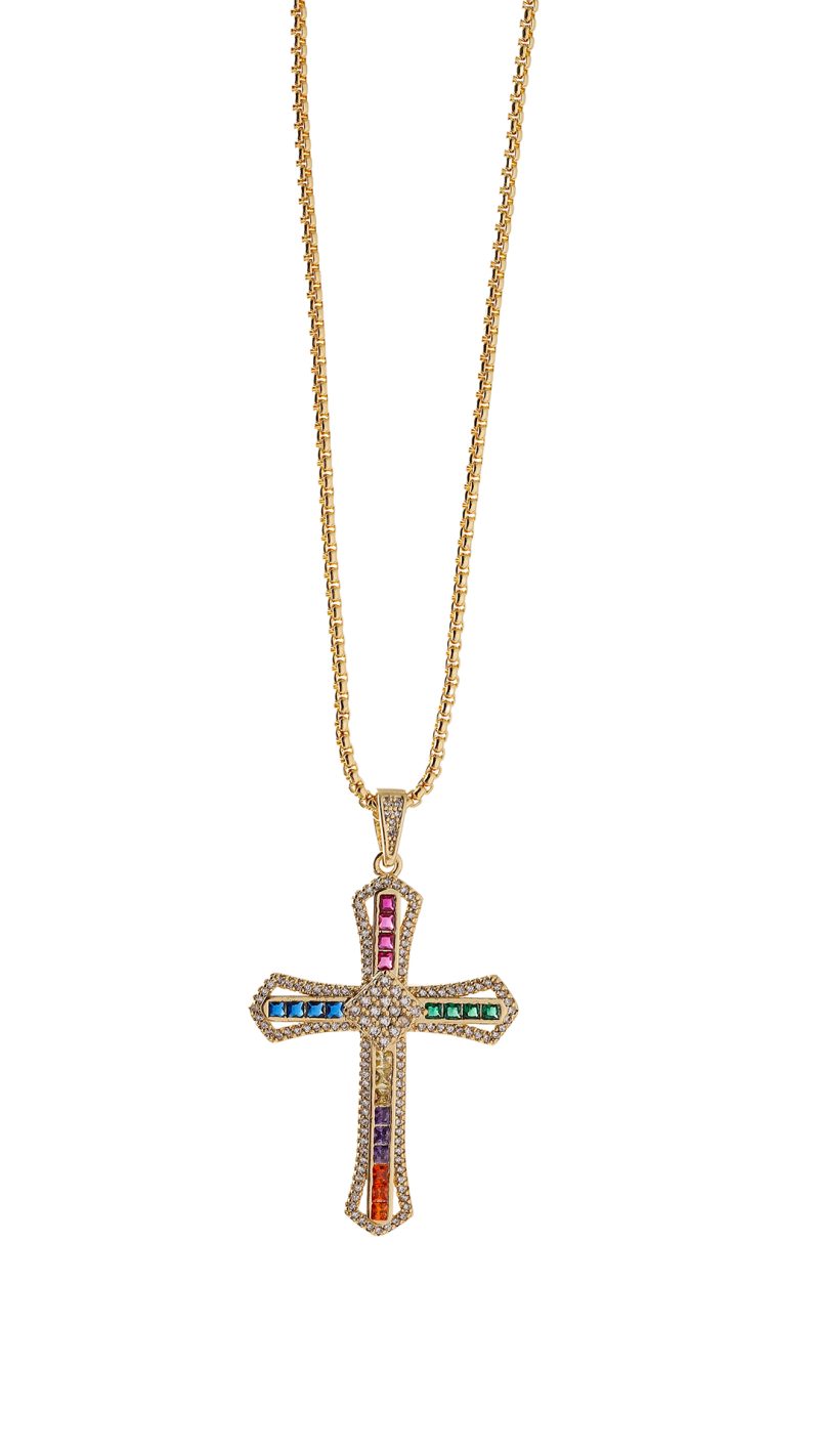 Collar Cruz Dorada/ En baño de oro 24k. Marca Brazz By Roel.