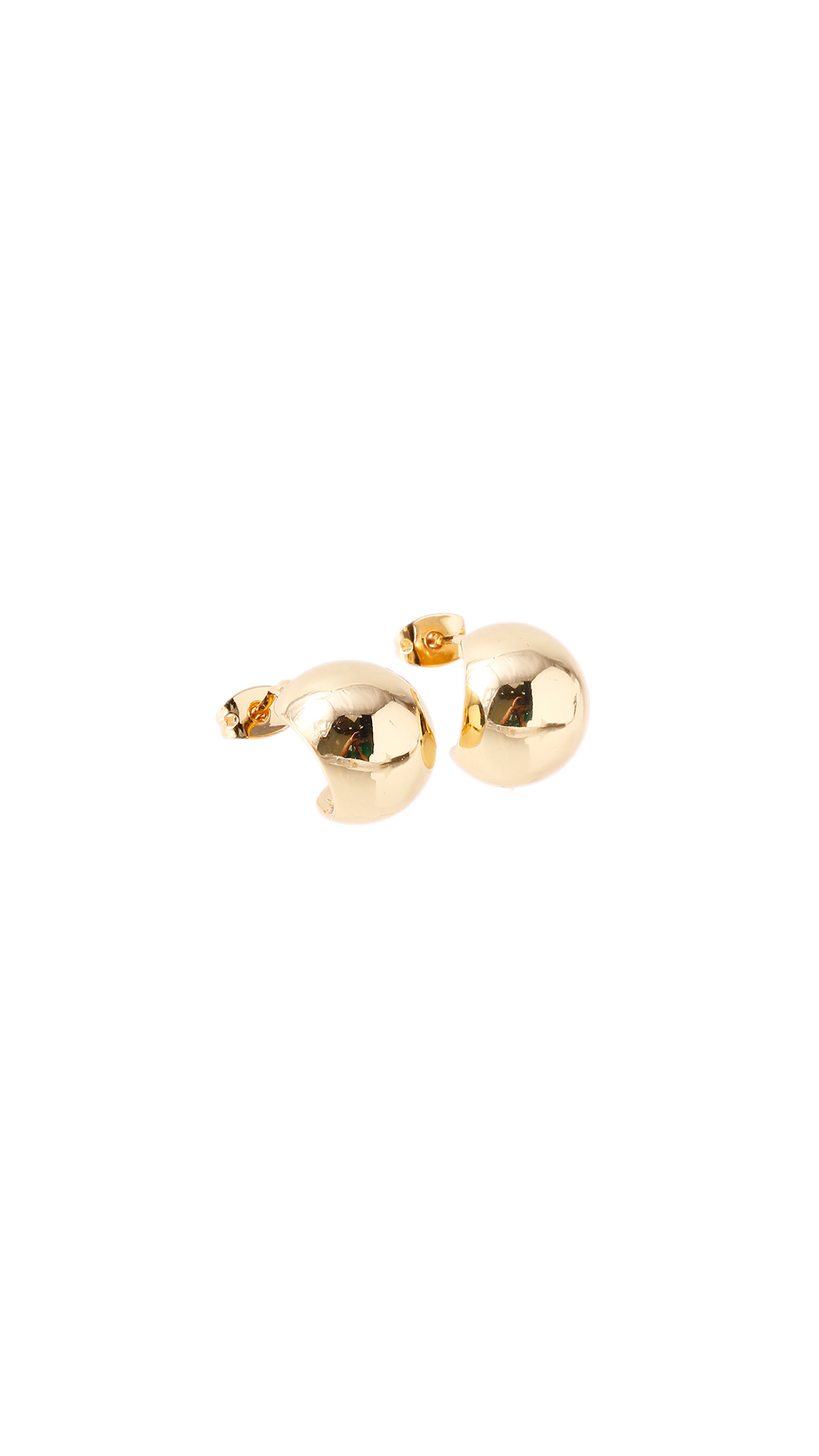 Arete Topo Bolita/ En baño de oro 24k. Marca Brazz By Roel.