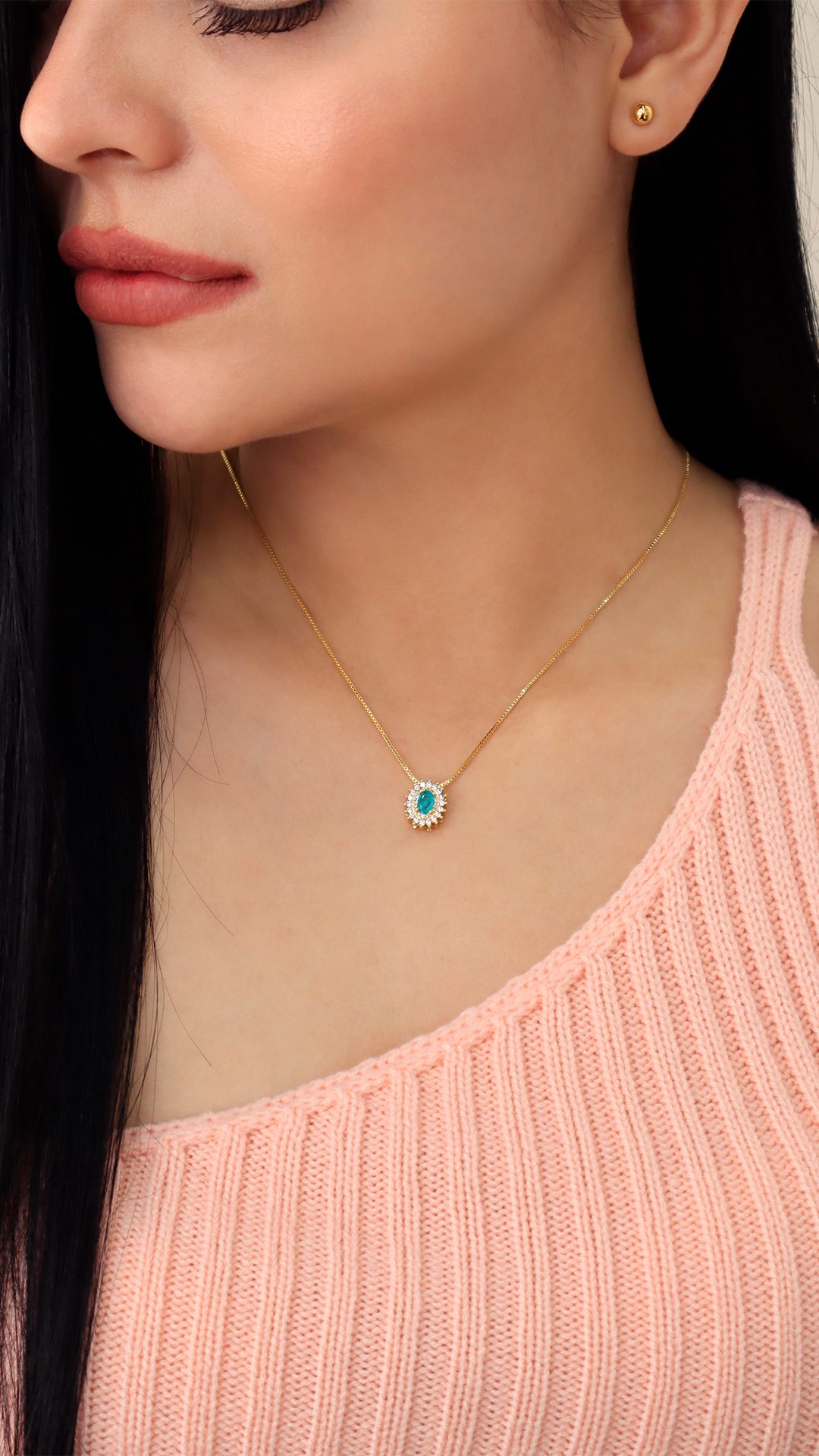 Collar Circón Infinito/ En baño de oro 24k. Marca Brazz By Roel.