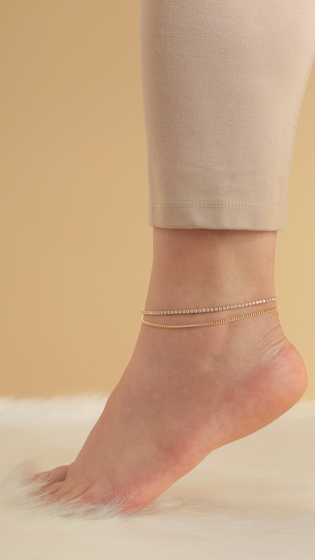 Tobillera Mini Glow/ En baño de oro 24k. Marca Brazz By Roel.