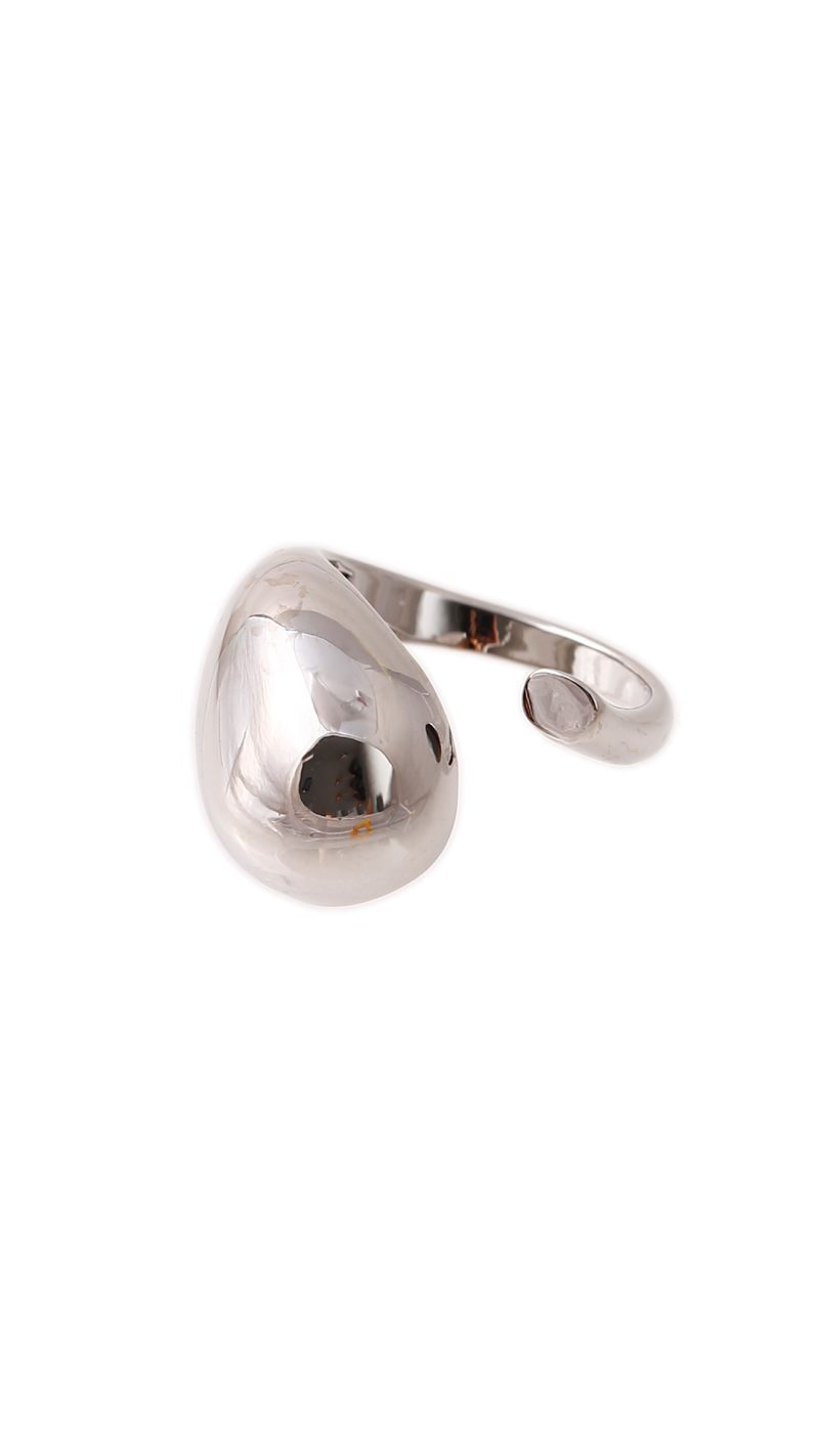 Anillo Rodinado Maia/ En baño de oro 24k. Marca Brazz By Roel.