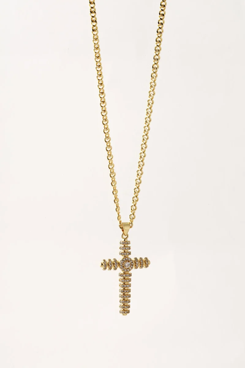 Collar dorado, en baño de oro 24k marca Brazz by Roel 