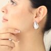 Arete Topo Plateado/ En baño de oro 24k. Marca Brazz By Roel.