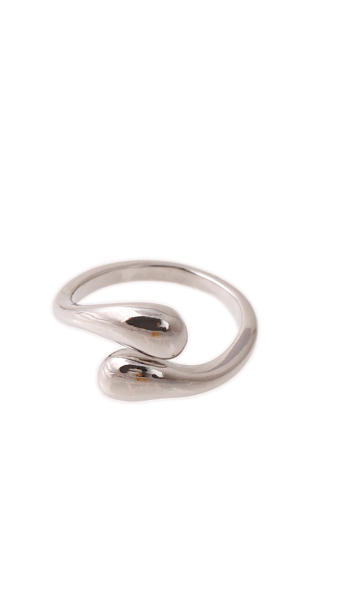 Anillo Ajustable Blissful/ En baño de oro 24k. Marca Brazz By Roel.