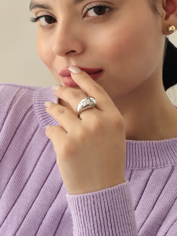 Anillo Microcircones/ En baño de oro 24k. Marca Brazz By Roel.