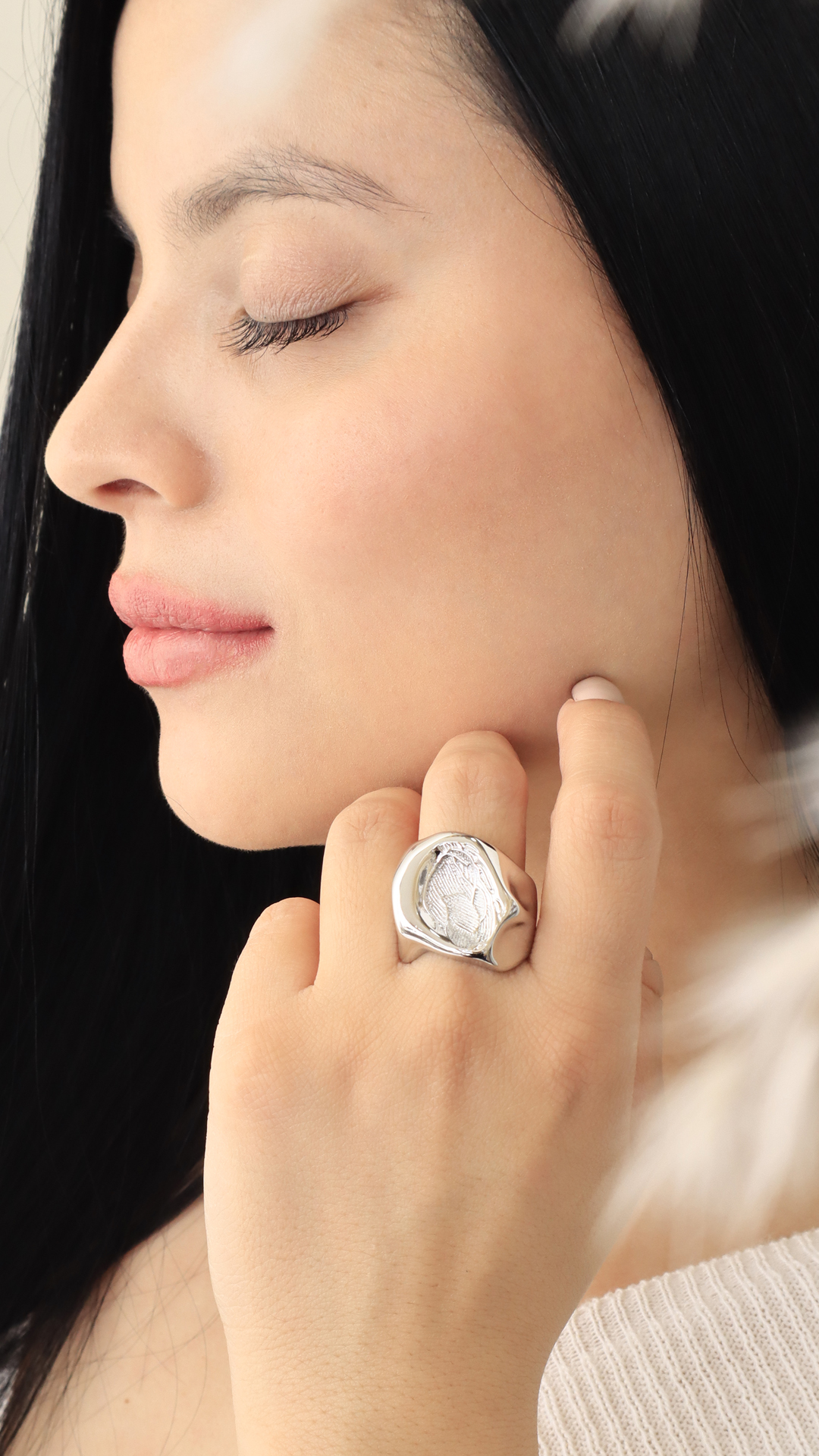 Anillo Silver/ En baño de oro 24k. Marca Brazz By Roel.