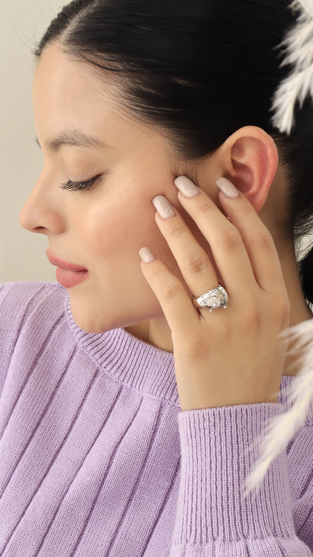 Anillo Ajustable Perla/ En baño de oro 24k. Marca Brazz By Roel.