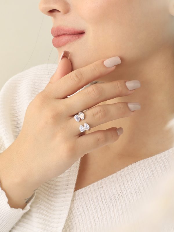 Anillo Armonía/ En baño de oro 24k. Marca Brazz By Roel.