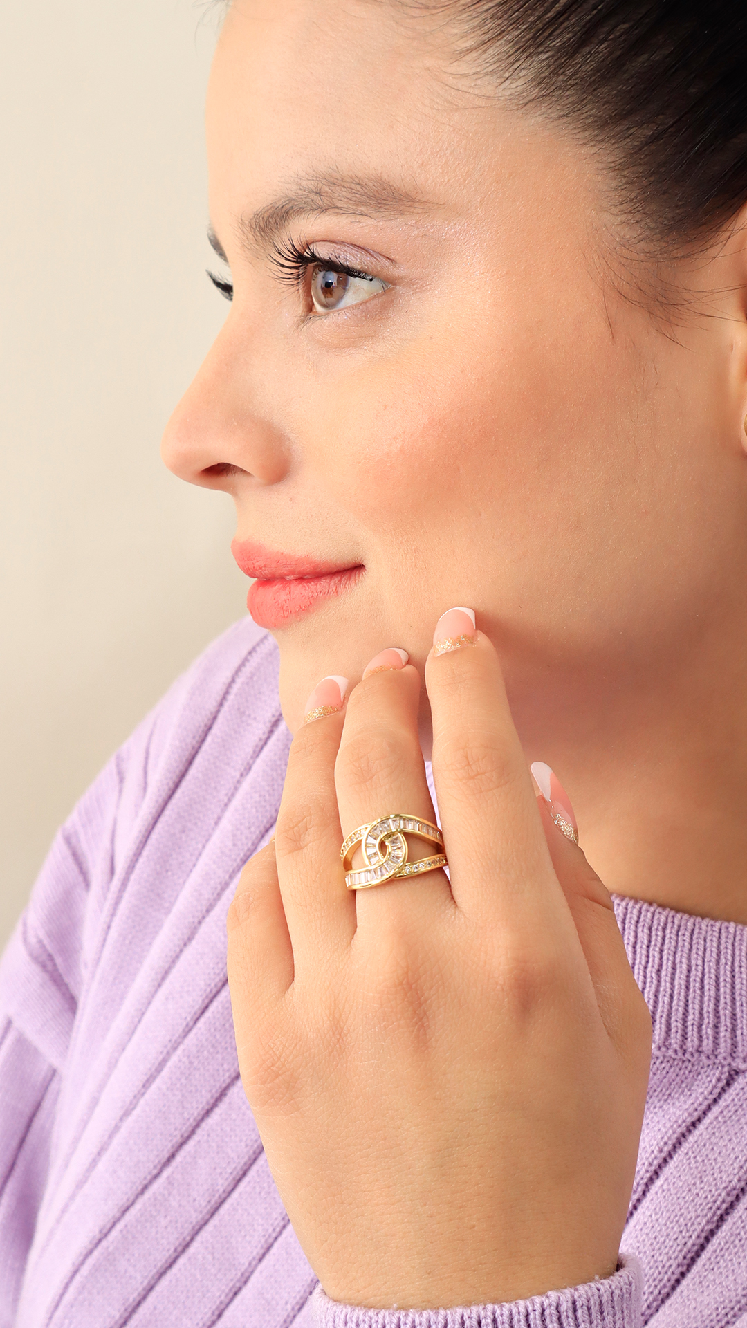 Anillo Brillos/ En baño de oro 24k. Marca Brazz By Roel.