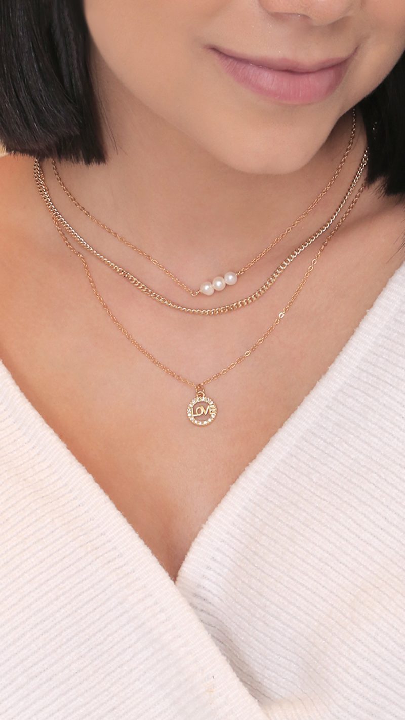 Gargantilla Love/ En Baño de oro 24k. Marca Brazz By Roel.