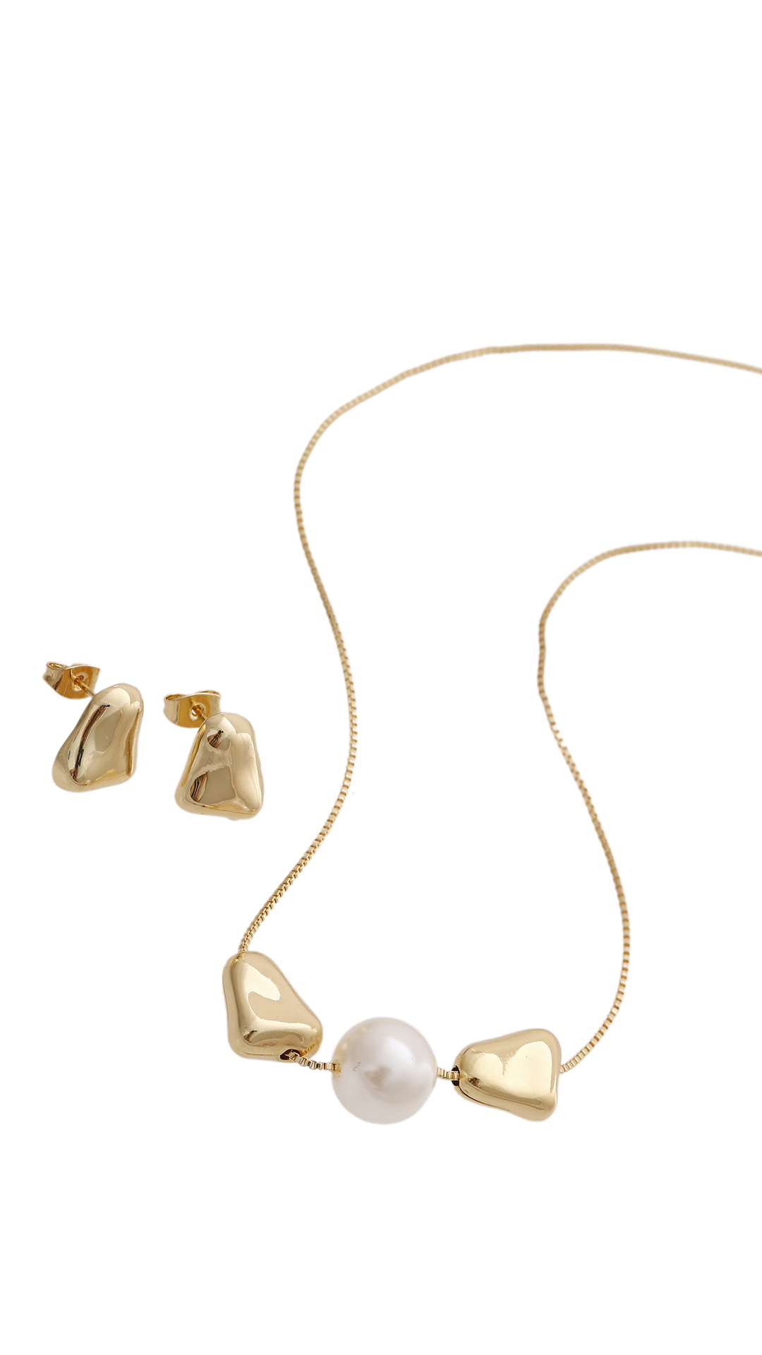 Collar Olive Perla/ En baño de oro 24k. Marca Brazz By Roel.