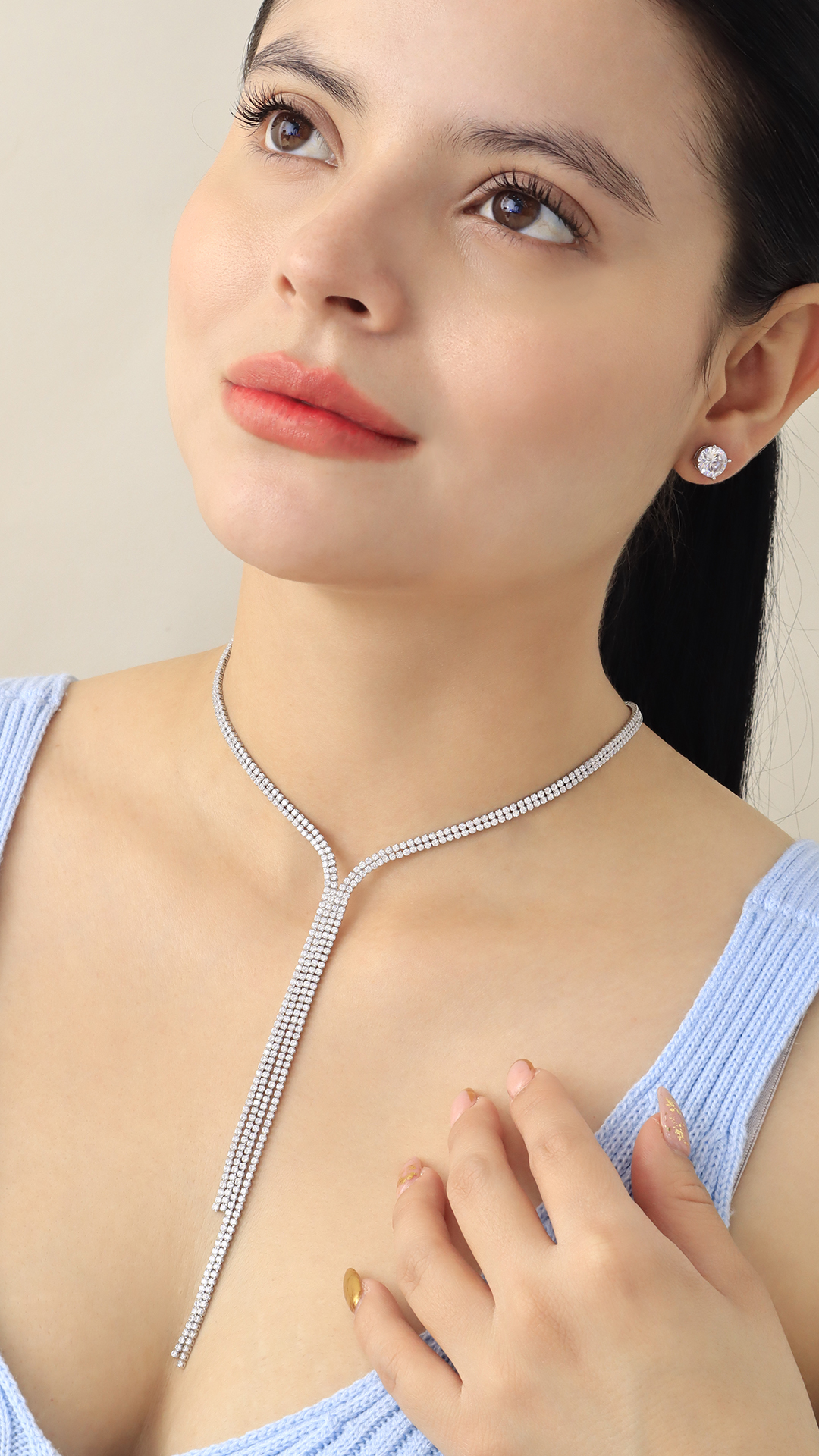 Gargantilla Magia Plateada/ En baño de oro 24k. Marca Brazz By Roel.