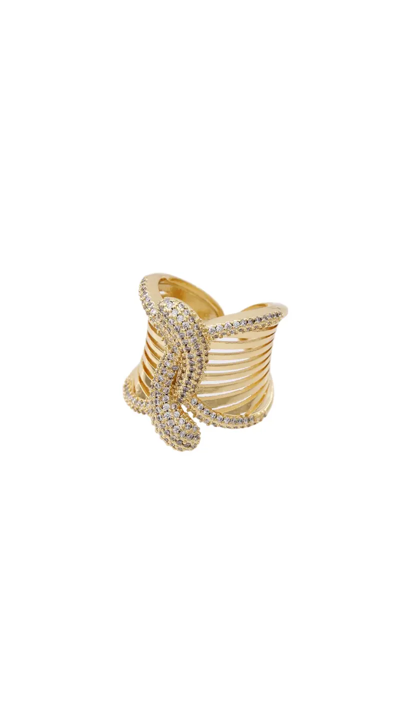 Anillo dorado con micro-circones, en baño de oro 24k marca Brazz by Roel 