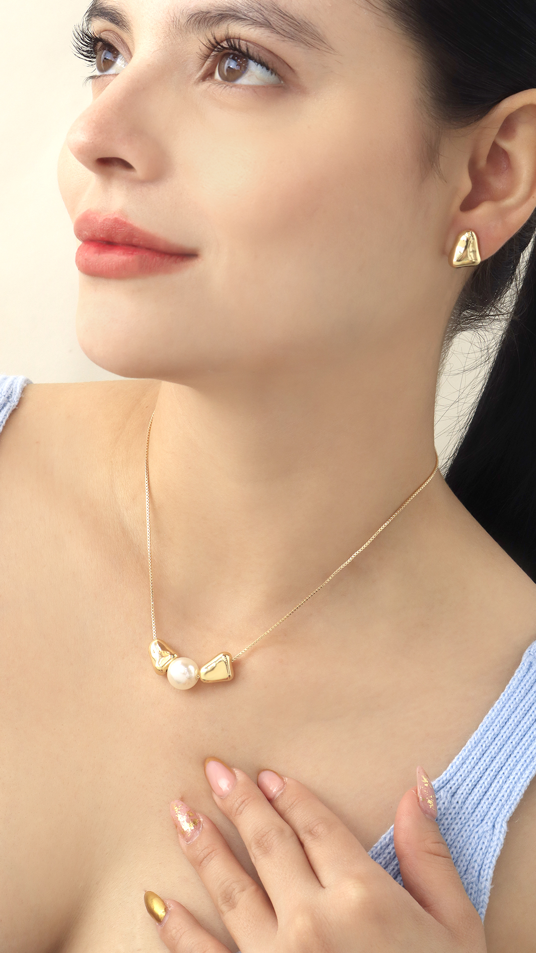 Collar Olive Perla/ En baño de oro 24k. Marca Brazz By Roel.