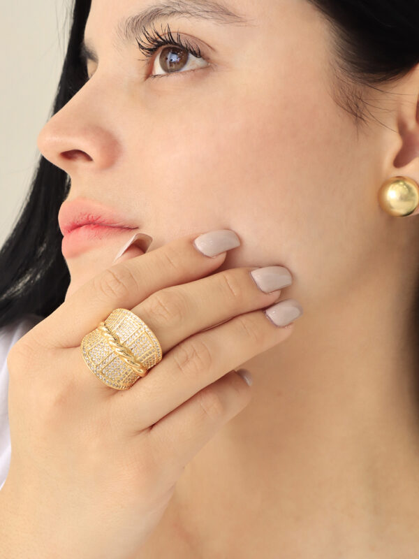 Anillo Micro Circón/ En Baño De Oro 24k. Marca Brazz By Roel.