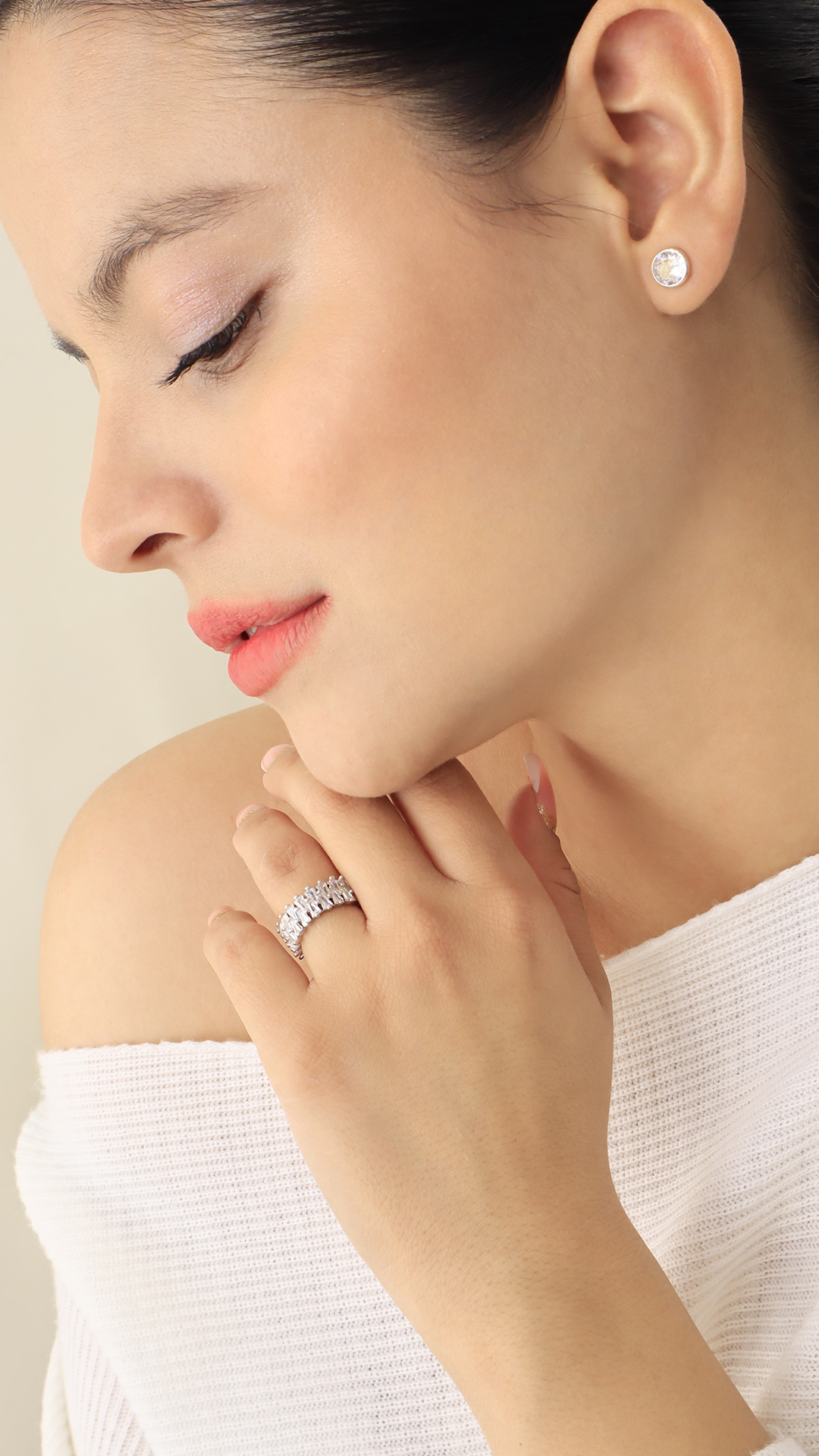 Anillo Cristal/ En Baño De Oro 24k. Marca Brazz By Roel.