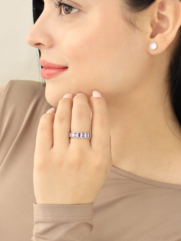Anillo Con Microcircon/ En Baño De Oro 24k. Marca Brazz By Roel.