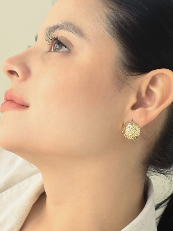Arete Topo Rio/ En Baño De Oro 24k. Marca Brazz By Roel.