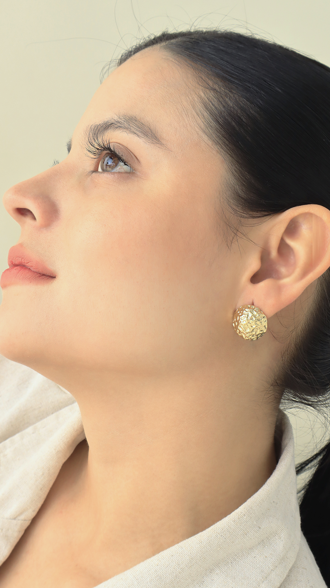 Arete Topo Rio/ En Baño De Oro 24k. Marca Brazz By Roel.