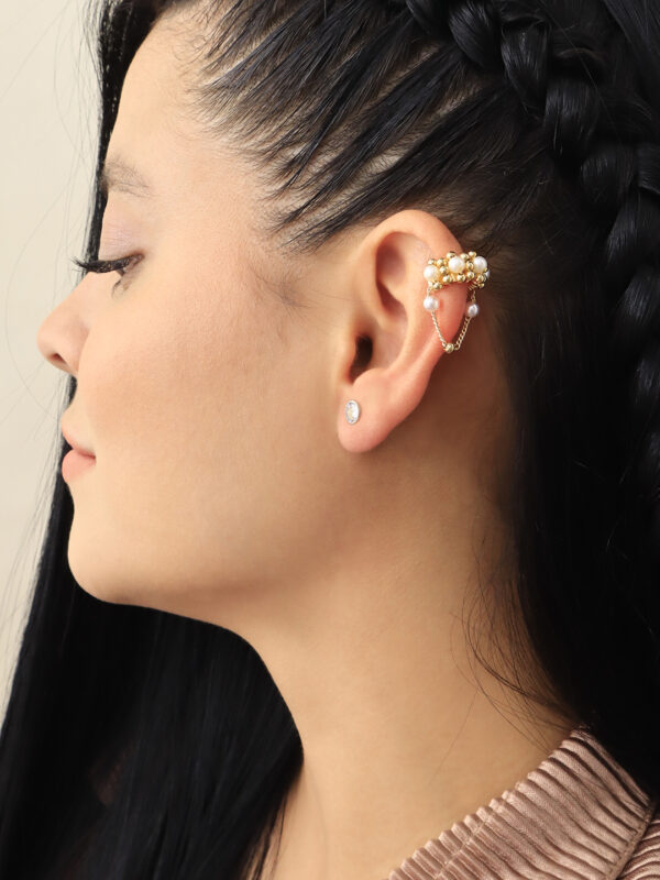 Earcuff Perlas/ En Baño De Oro 24k. Marca Brazz By Roel.
