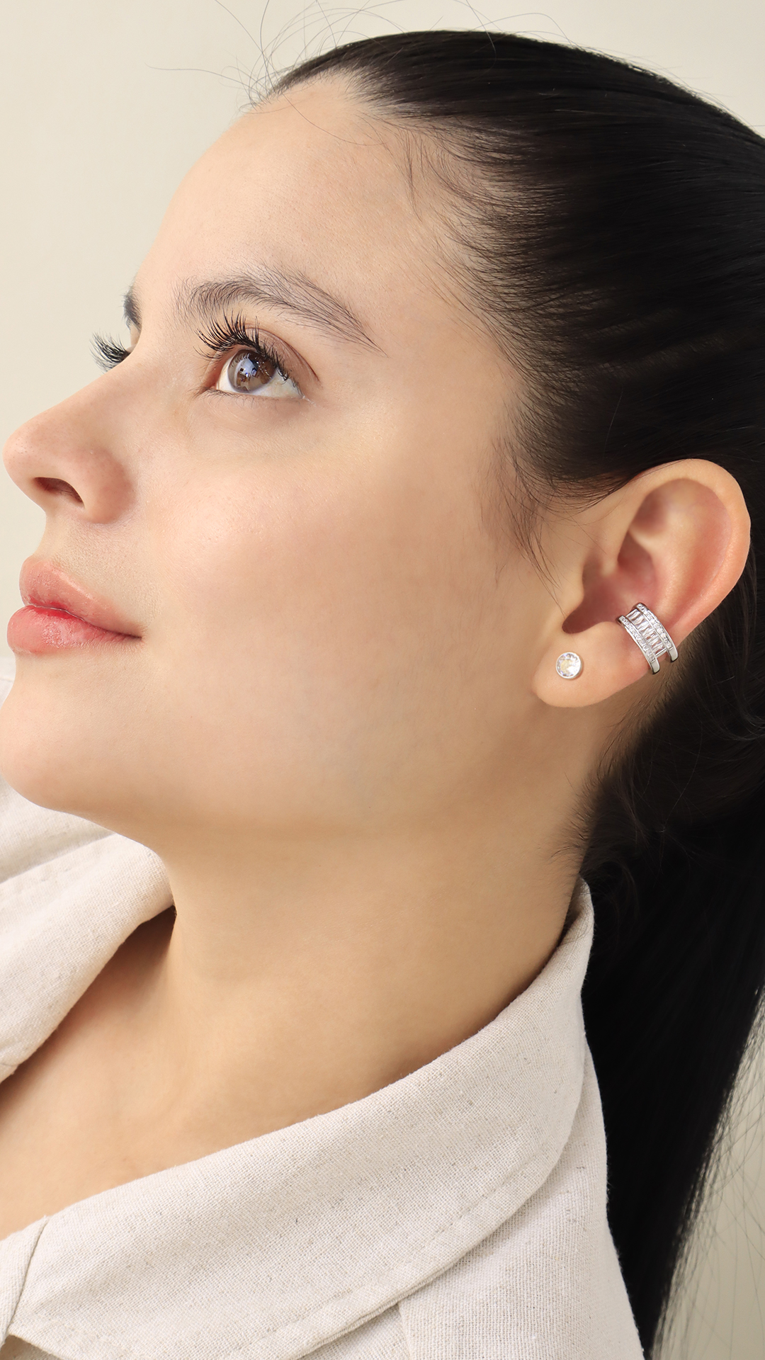 Earcuff Plateado/ En Baño De Oro 24k. Marca Brazz By Roel.