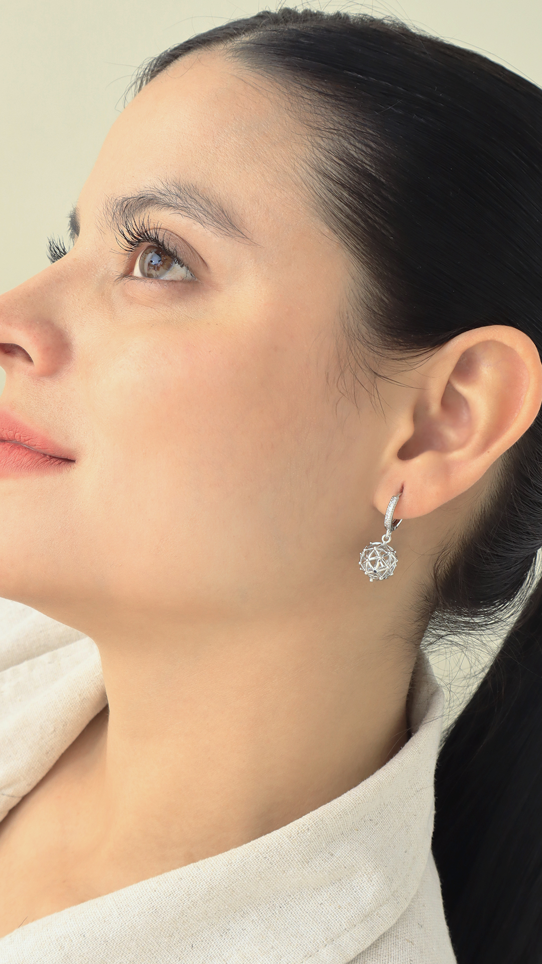 Huggies Rocks/ En Baño De Oro 24k. Marca Brazz By Roel.