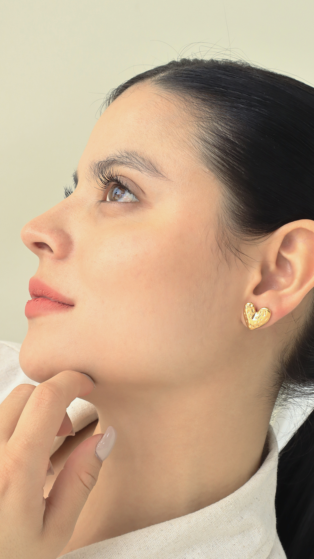 Topo Corazón Martillado/ En Baño de oro 24k. Marca Brazz By Roel.