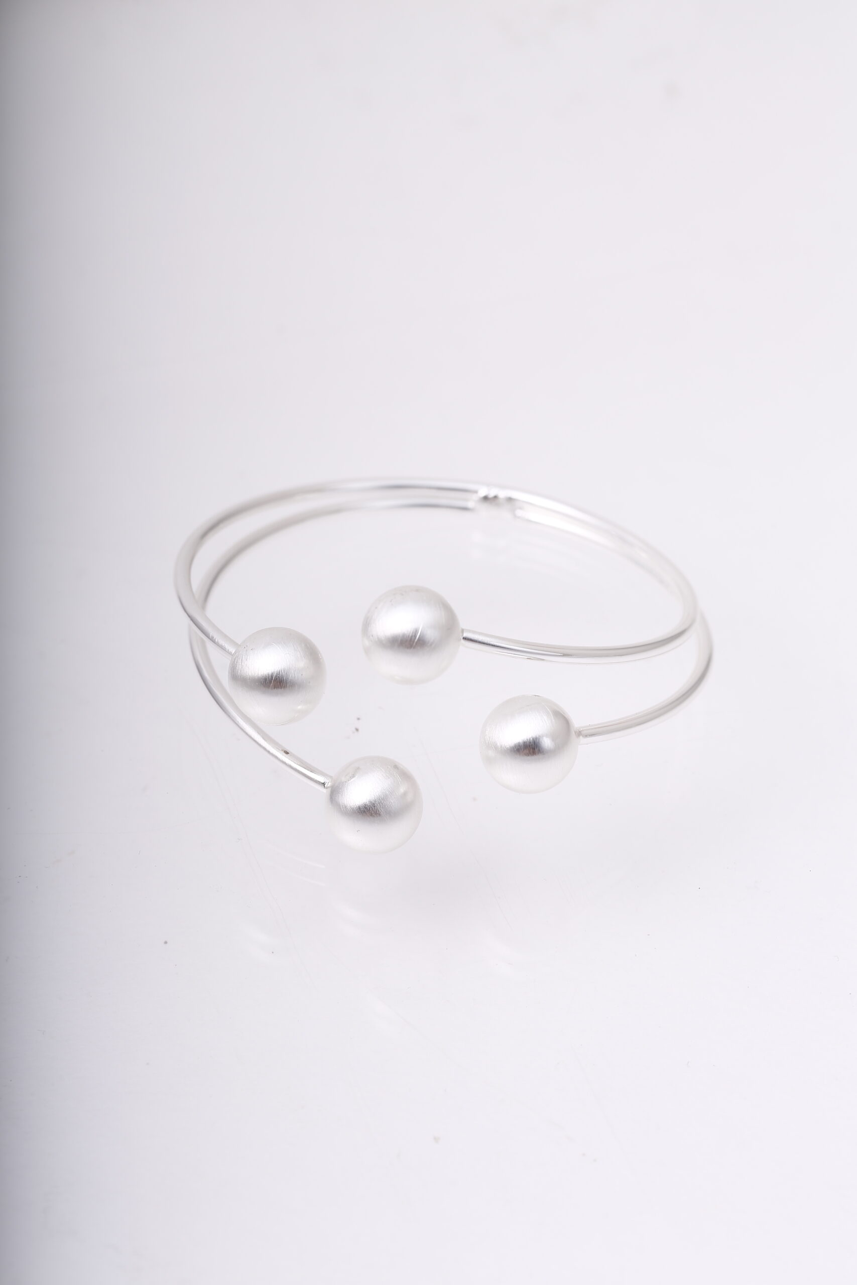 Brazalete Balines/ En Baño De Oro 24k. Marca Brazz By Roel.