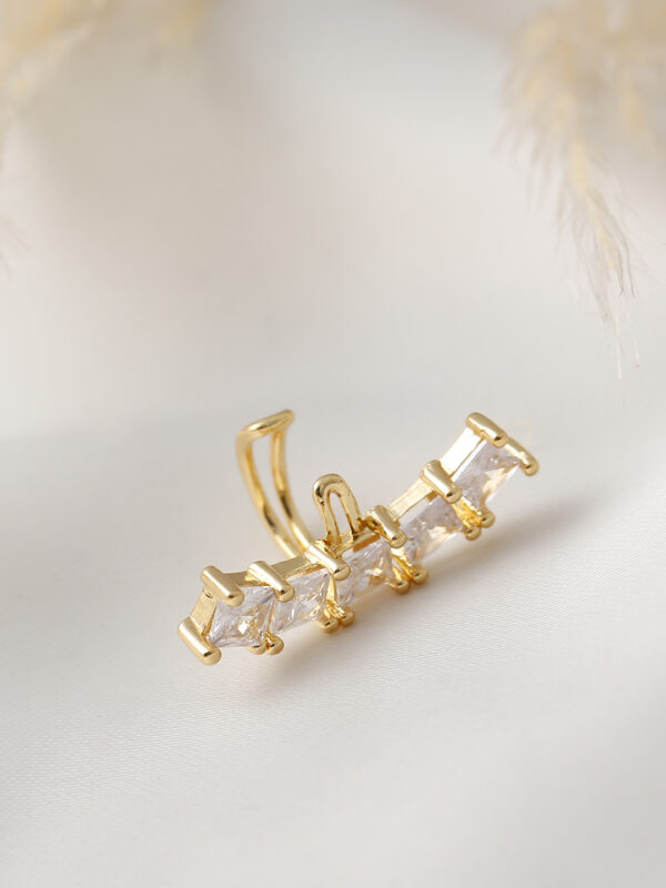 Earcuff Glow/ En Baño De Oro 24k. Marca Brazz By Roel.