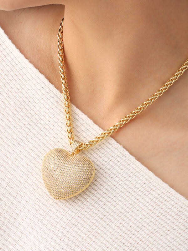Collar Corazón/ En Baño De Oro 24k. Marca Brazz By Roel.