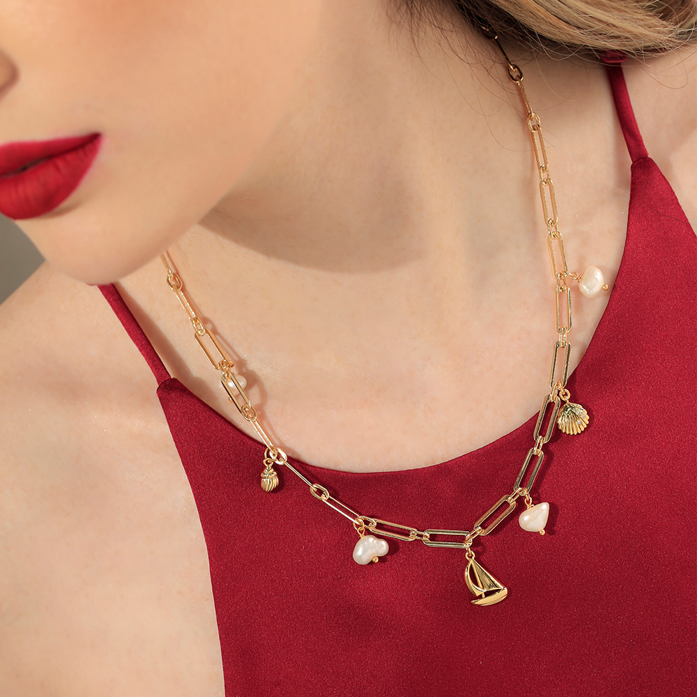 Gargantilla Con Perla/ En Baño De Oro 24k. Marca Brazz By Roel.