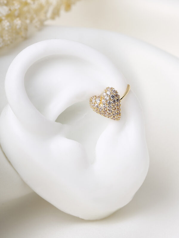 Earcuff Con Microcircones/ En Baño De Oro 24k. Marca Brazz By Roel.