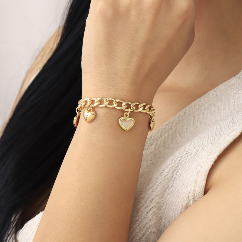 Pulsera Amour/ En Baño De Oro 24k. Marca Brazz By Roel.